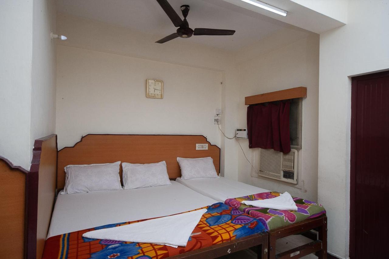 Spot On 38565 Hotel Surya Thiruvengadam St Τσενάι Εξωτερικό φωτογραφία