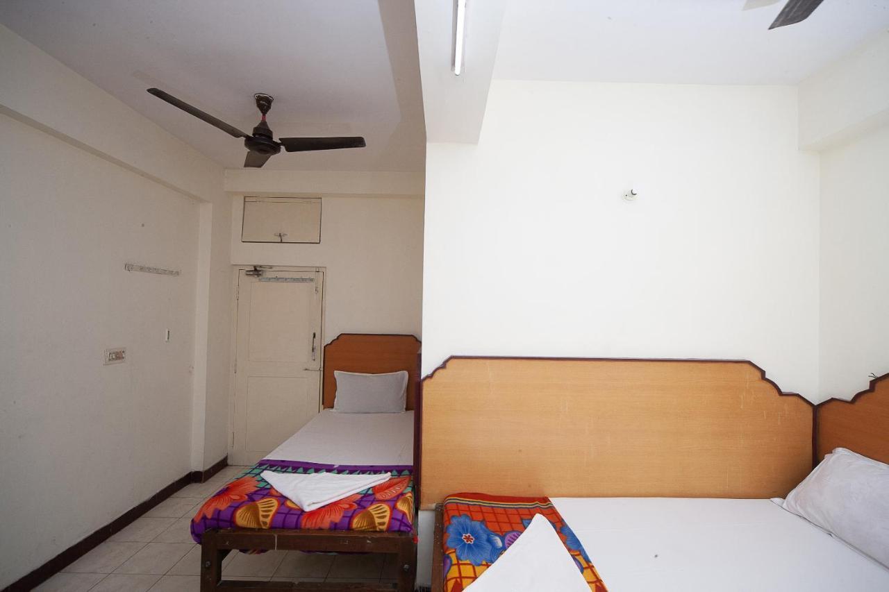 Spot On 38565 Hotel Surya Thiruvengadam St Τσενάι Εξωτερικό φωτογραφία